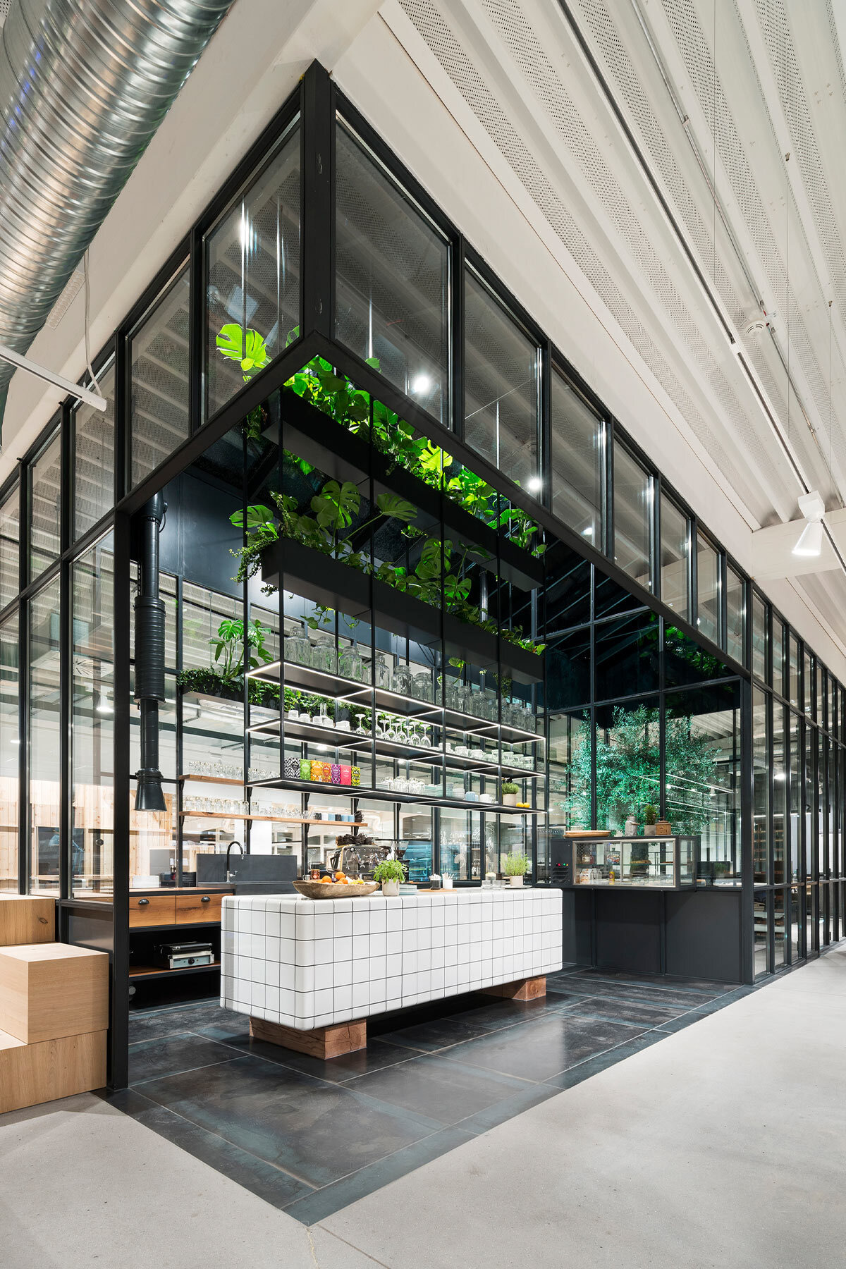 Buero Laden Cafe 21a 1200x1800