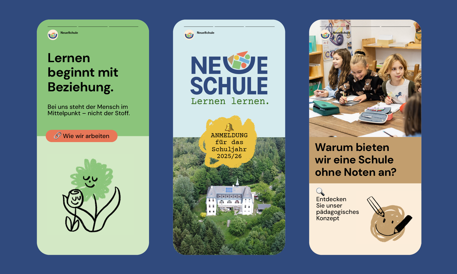 Drei vertikale Smartphone-Storys einer Schule zeigen Lernkonzepte, Anmeldung und pädagogische Hinweise vor blauem Hintergrund.